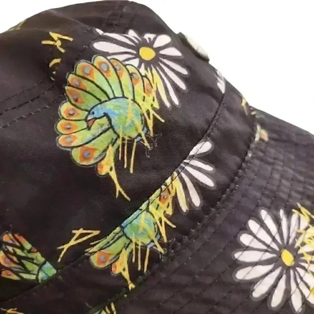 Petals & Peacocks Women's Black w Daisies & Peacocks Print Poly Bucket Hat